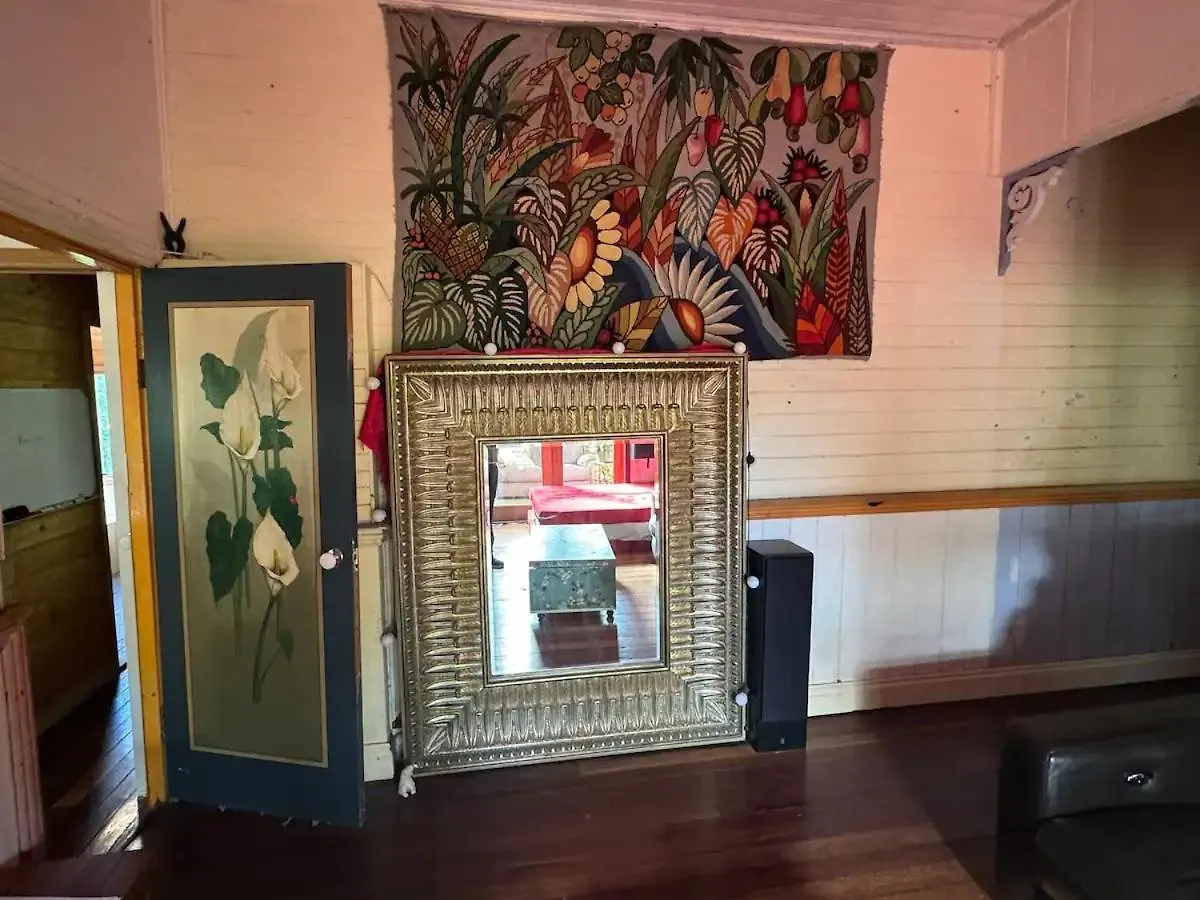 120Yr Old House By The River North Lismore Australia