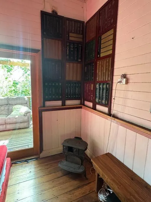 120Yr Old House By The River North Lismore Australia